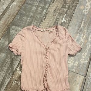 Levi pink button up top, with ruffles